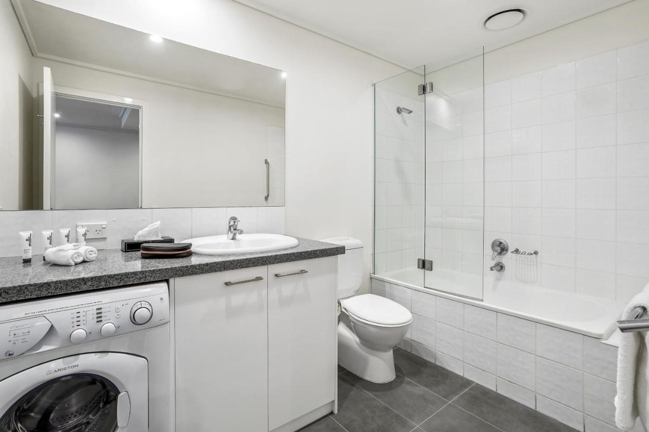 Quest Southbank Aparthotel Melbourne Exterior photo