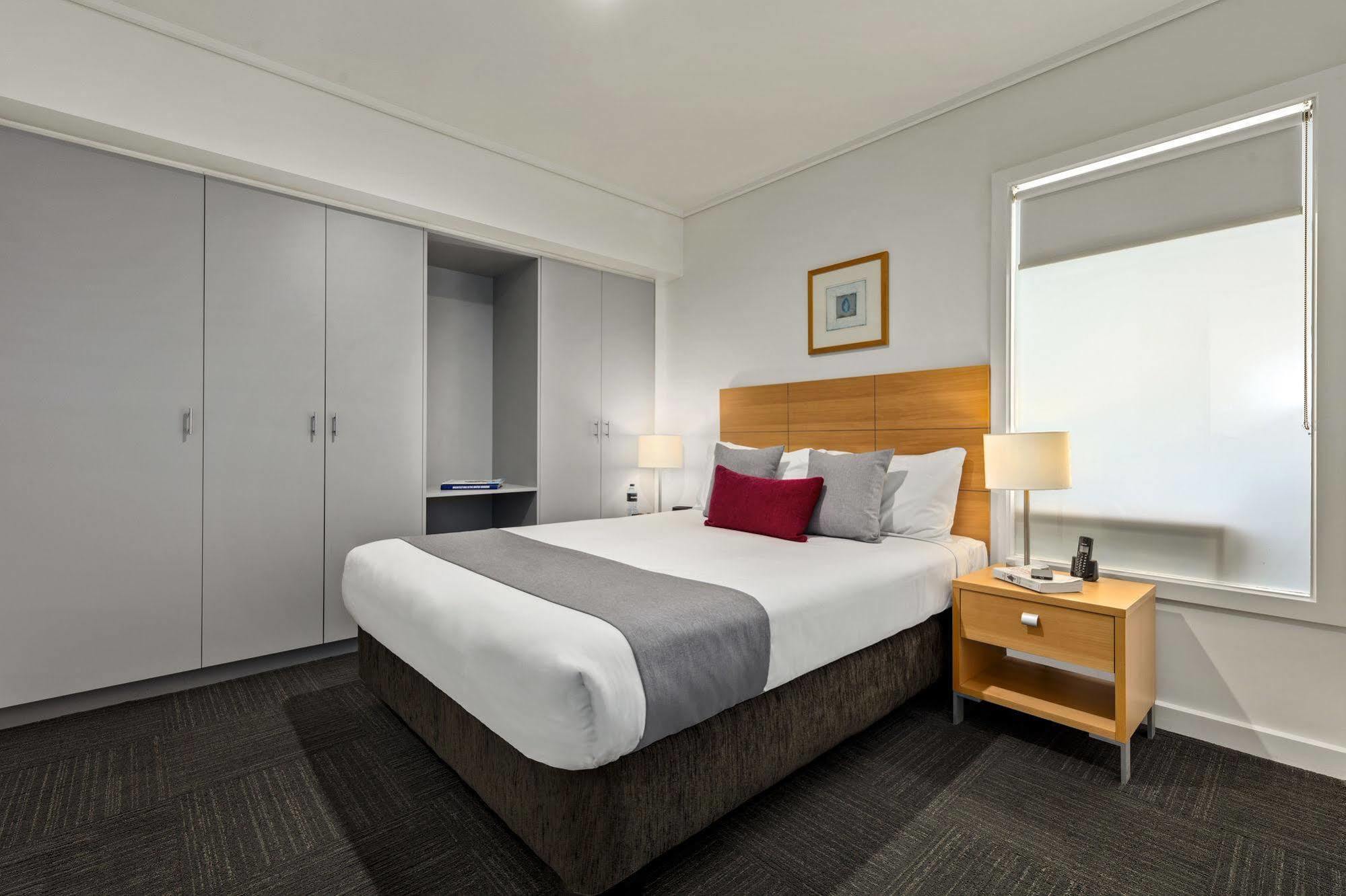 Quest Southbank Aparthotel Melbourne Exterior photo